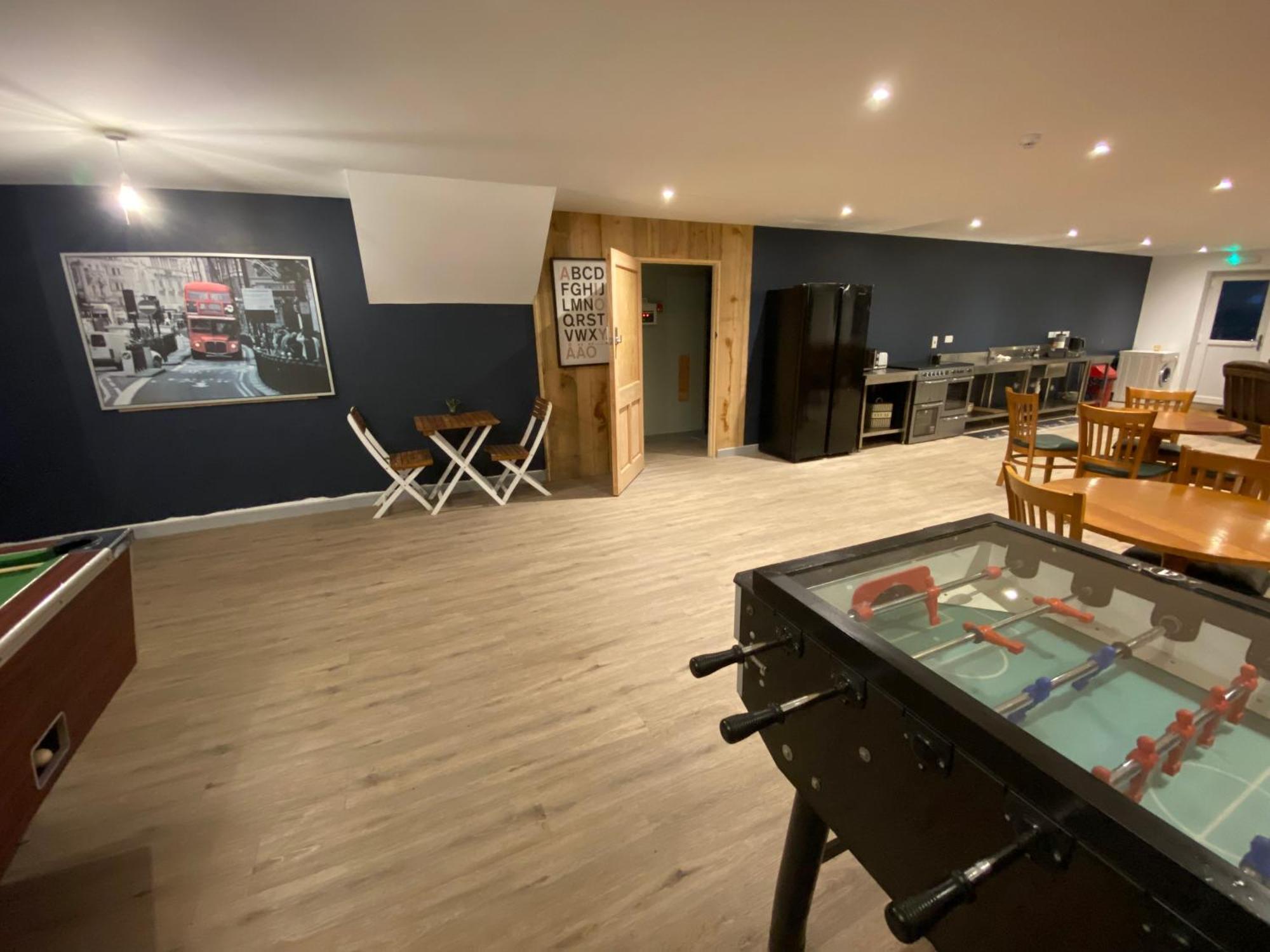 Luxury Cosy Carriage With Electric Private Hot Tub Apartment Hereford Exterior photo